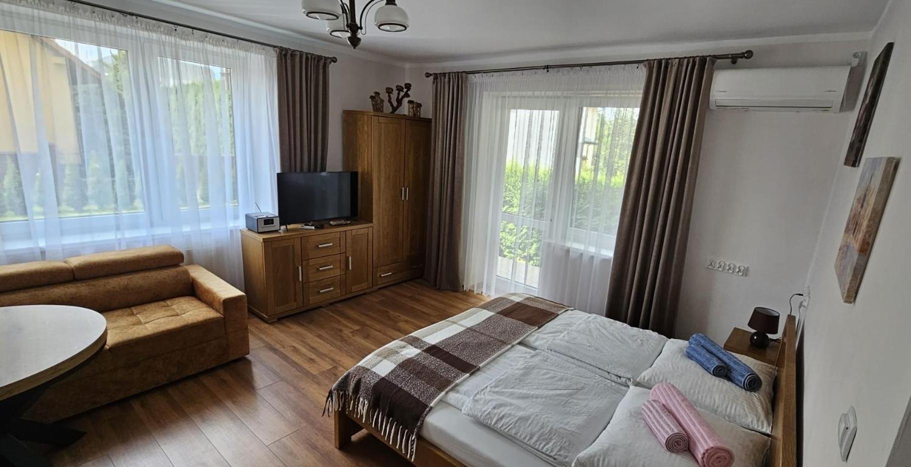 U Janka Trzeciego 6 Sauna & Jacuzzi Олешичі Екстер'єр фото